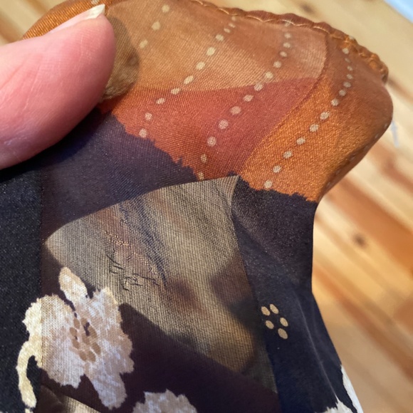 Ellen Tracy Silk Scarf - EUC - Picture 11 of 13